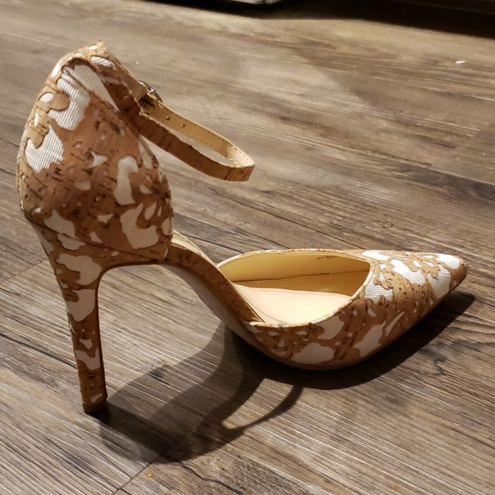 Jessica Simpson Women's Pumps